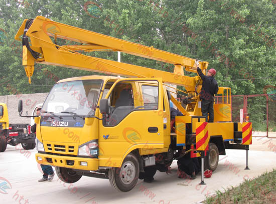 五十鈴高空作業車