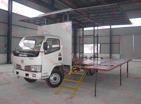 國四三面展舞臺車